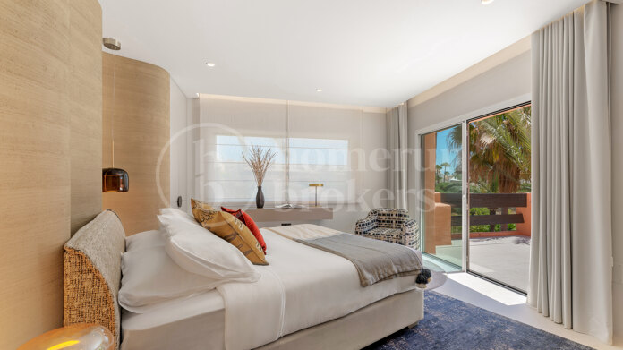 La Morera 2 - Beachfront Duplex Penthouse in Marbella East