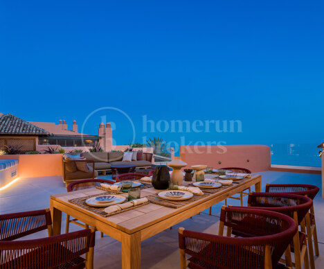 La Morera 2 - Beachfront Duplex Penthouse in Marbella East