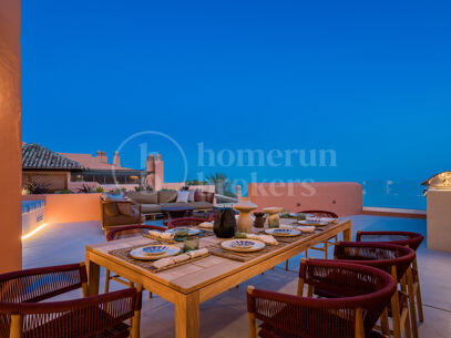 La Morera 2 - Beachfront Duplex Penthouse in Marbella East