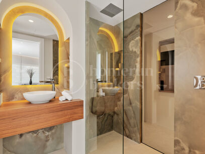 La Morera 2 - Beachfront Duplex Penthouse in Marbella East