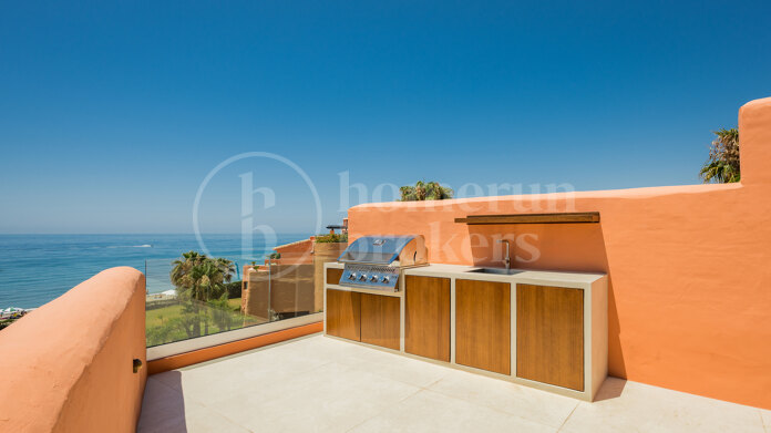 La Morera 2 - Beachfront Duplex Penthouse in Marbella East