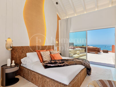 La Morera 2 - Beachfront Duplex Penthouse in Marbella East