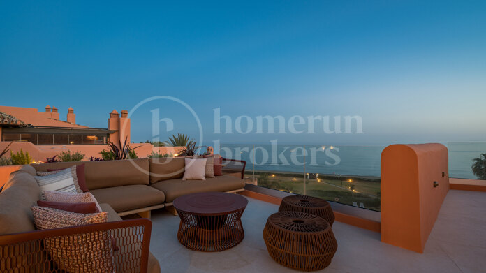 La Morera 2 - Beachfront Duplex Penthouse in Marbella East