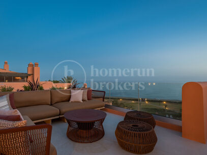 La Morera 2 - Beachfront Duplex Penthouse in Marbella East