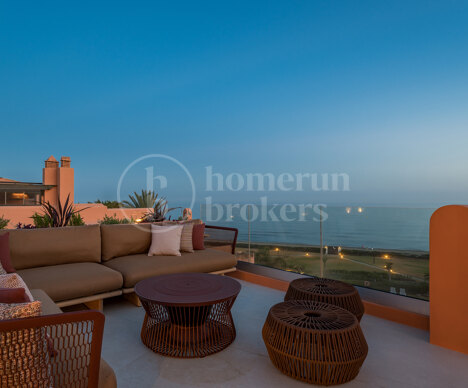 La Morera 2 - Beachfront Duplex Penthouse in Marbella East