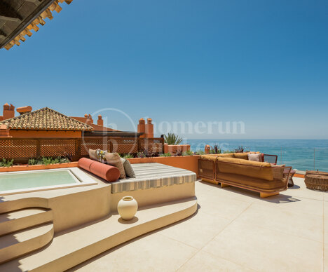 La Morera 2 - Beachfront Duplex Penthouse in Marbella East