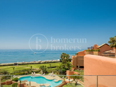 La Morera 2 - Beachfront Duplex Penthouse in Marbella East