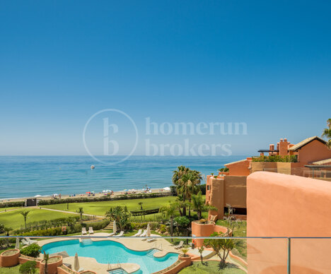 La Morera 2 - Beachfront Duplex Penthouse in Marbella East