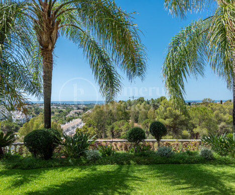 Casa Inola - Classic Villas with sea views in El Herrojo, La Quinta