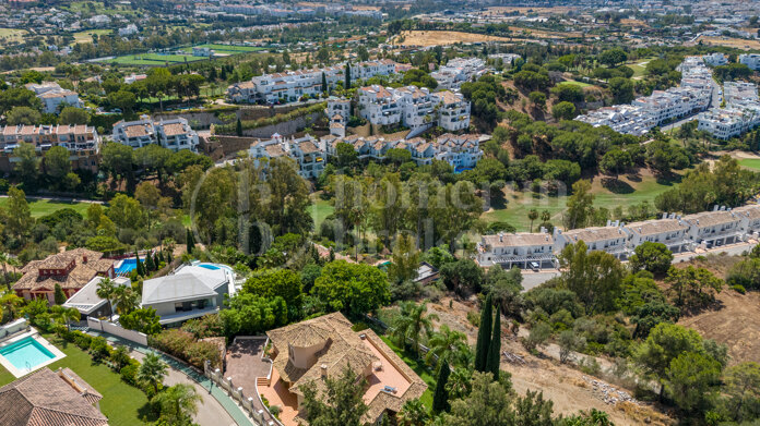 Casa Inola - Classic Villas with sea views in El Herrojo, La Quinta