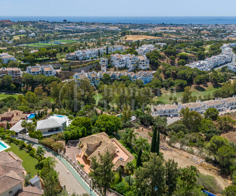 Casa Inola - Classic Villas with sea views in El Herrojo, La Quinta