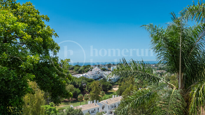 Casa Inola - Classic Villas with sea views in El Herrojo, La Quinta