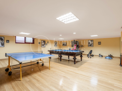 Villa Reales - Fastighet i klassisk andalusisk stil i Gated Community i Marbella Golden Mile
