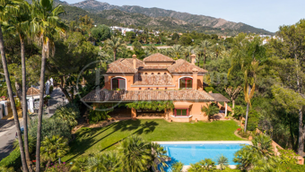 Villa Reales - Classic Andalusian Style property in Gated Community in Marbella Golden Mile