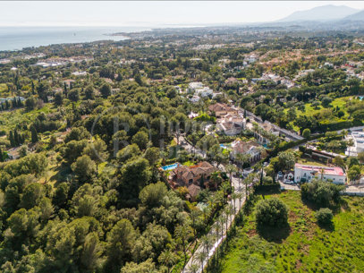 Villa Reales - Fastighet i klassisk andalusisk stil i Gated Community i Marbella Golden Mile