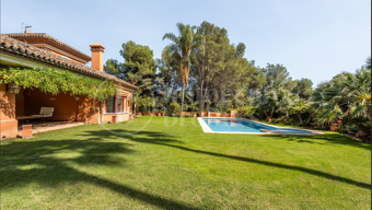 Villa Reales - Classic Andalusian Style property in Gated Community in Marbella Golden Mile