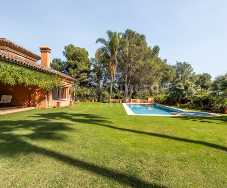 Villa Reales - Classic Andalusian Style property in Gated Community in Marbella Golden Mile