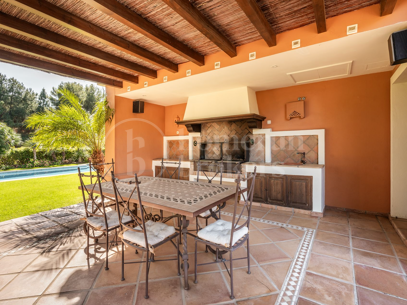 Villa Reales - Fastighet i klassisk andalusisk stil i Gated Community i Marbella Golden Mile