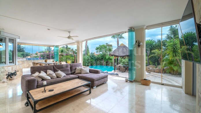 Villa Palmera - Charming VIlla in Elviria, Marbella East