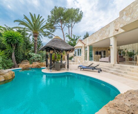 Villa Palmera - Charming VIlla in Elviria, Marbella East