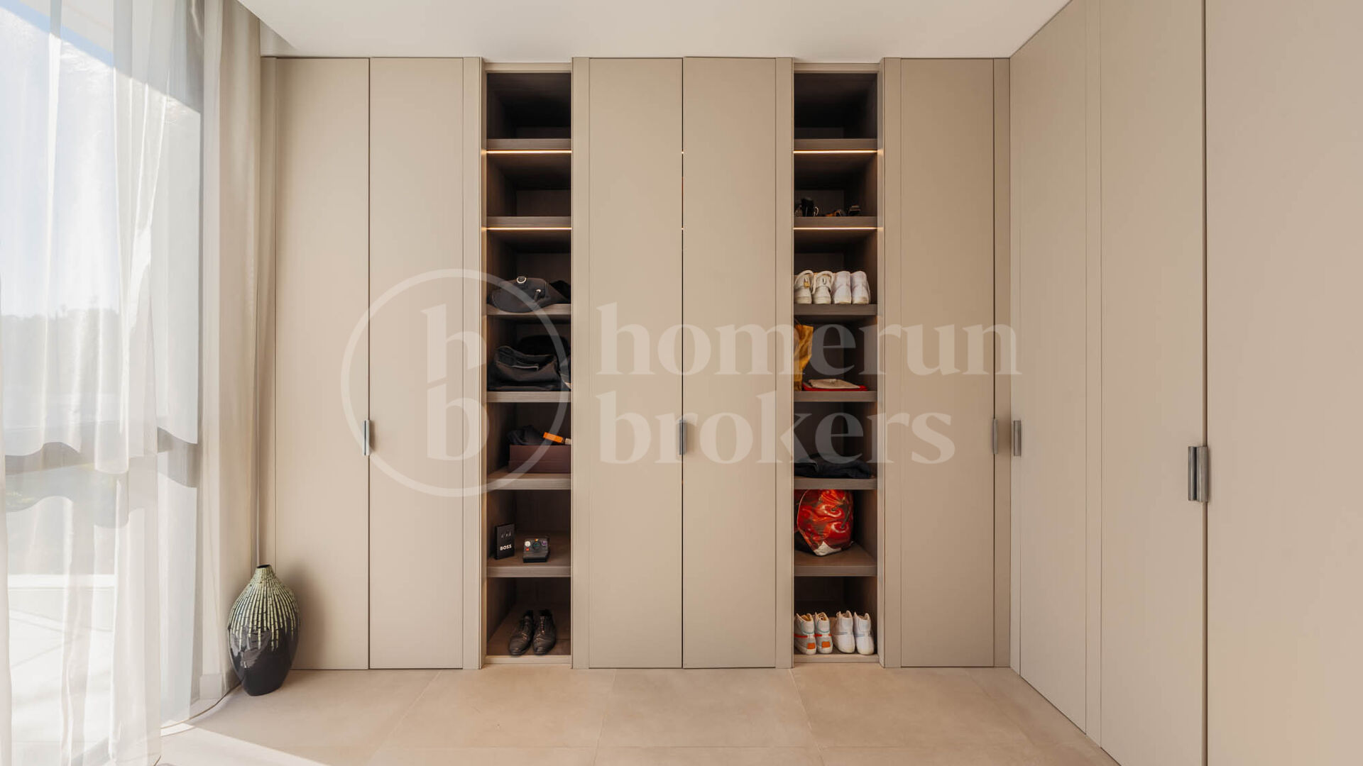 Villa Ciervo - Elegant Mästerverk med Havsutsikt i El Madroñal