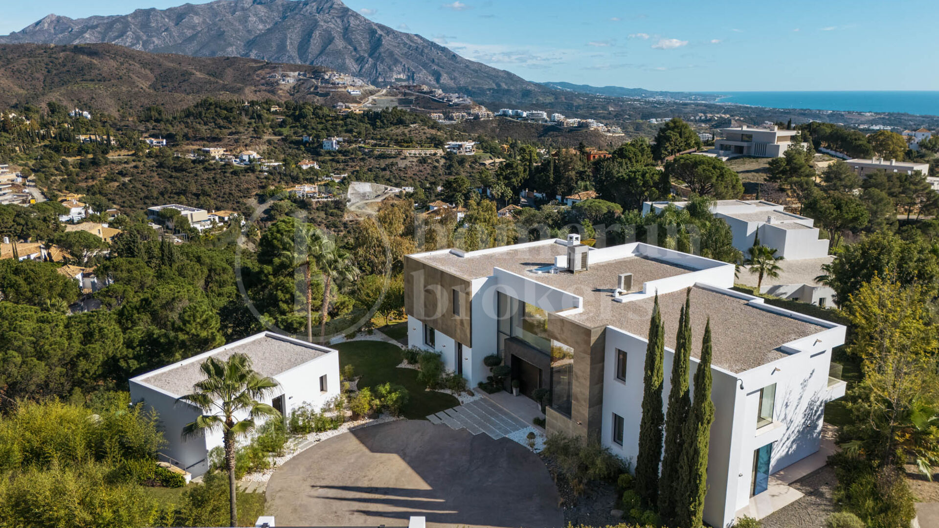 Villa Ciervo - Elegant Mästerverk med Havsutsikt i El Madroñal