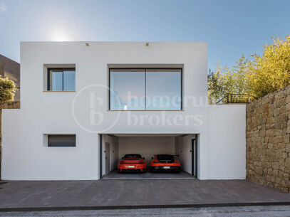 Villa Ciervo - Elegant Mästerverk med Havsutsikt i El Madroñal