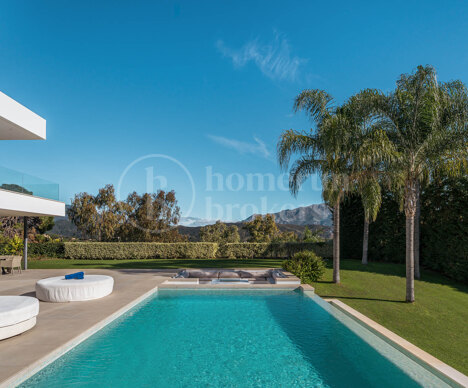 Villa Ciervo - Elegant Masterpiece With Sea Views in El Madroñal