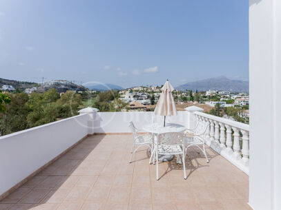Casa El Herrojo - Classic Villa in Gated Community El Herrojo Alto.