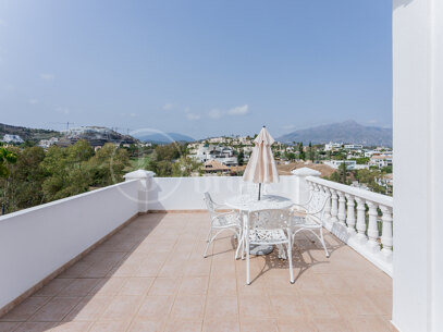 Casa El Herrojo - Klassisk Villa i det Gated Community El Herrojo Alto