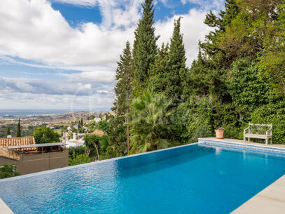Villa Fabiola - Klassisk villa med panoramautsikt över Medelhavet i El Madroñal, Benahavis