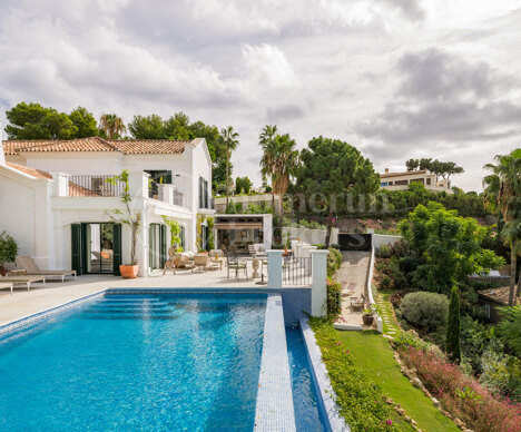 Villa Arborea - Classic Villa Panoramic Mediterranean Views in El Madroñal, Benahavis