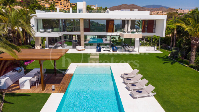 Villa Venere - A Modern Oasis of Luxury in Marbella’s Prestigious La Cerquilla