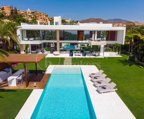 Villa Venere - A Modern Oasis of Luxury in Marbella’s Prestigious La Cerquilla