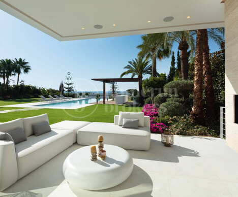 Villa Venere - A Modern Oasis of Luxury in Marbella’s Prestigious La Cerquilla