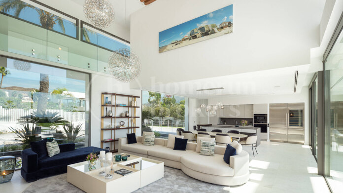 Villa Venere - A Modern Oasis of Luxury in Marbella’s Prestigious La Cerquilla