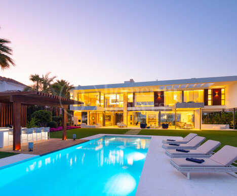 Villa Venere - A Modern Oasis of Luxury in Marbella’s Prestigious La Cerquilla