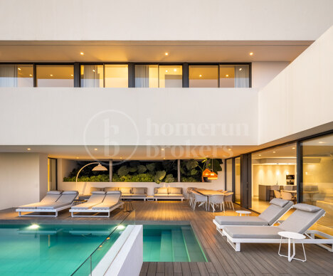 Herrojo 88 - An Exquisite Modern Villa in La Quinta