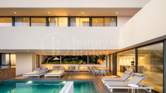 Herrojo 88 - An Exquisite Modern Villa in La Quinta