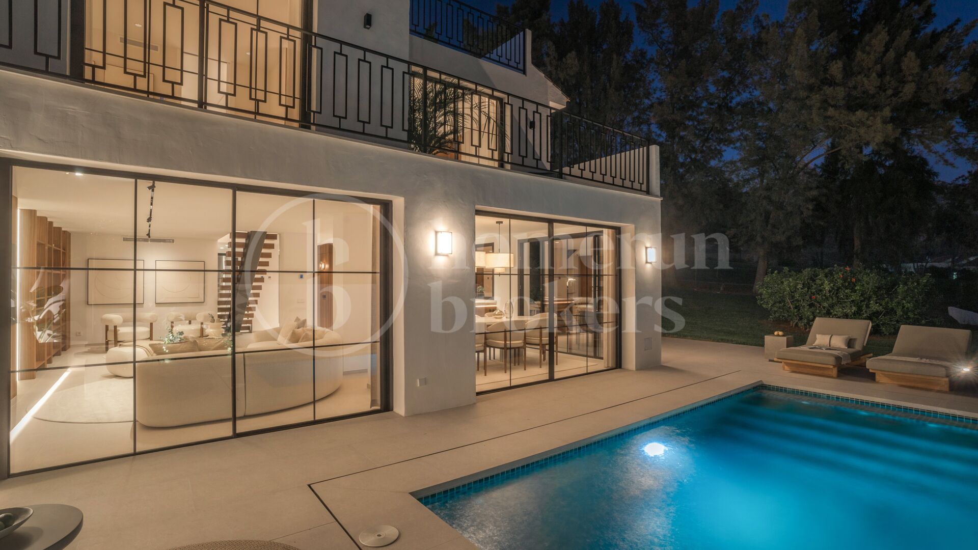 Casa Nami - Radhus vid Första Linjens Golfbana i Nueva Andalucía