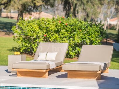 Casa Nami - Radhus vid Första Linjens Golfbana i Nueva Andalucía