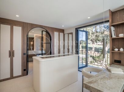 Casa Nami - Radhus vid Första Linjens Golfbana i Nueva Andalucía
