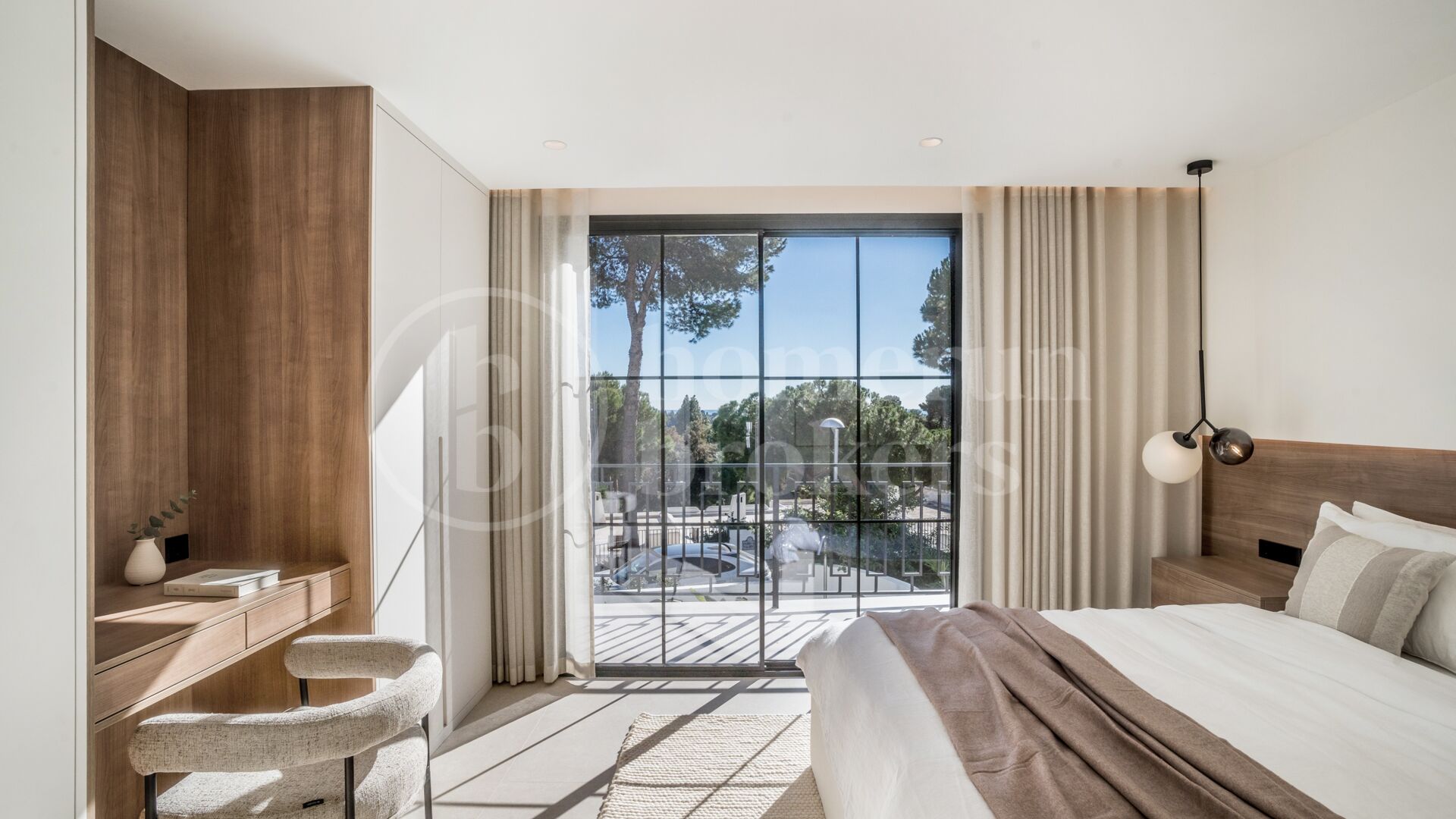 Casa Nami - Radhus vid Första Linjens Golfbana i Nueva Andalucía