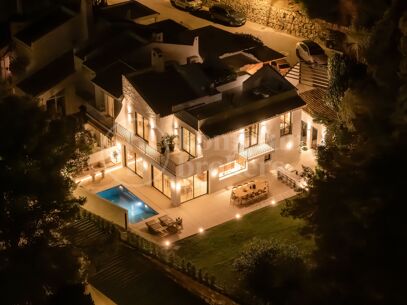 Casa Nami - Radhus vid Första Linjens Golfbana i Nueva Andalucía