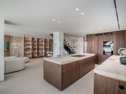 Casa Nami - Radhus vid Första Linjens Golfbana i Nueva Andalucía