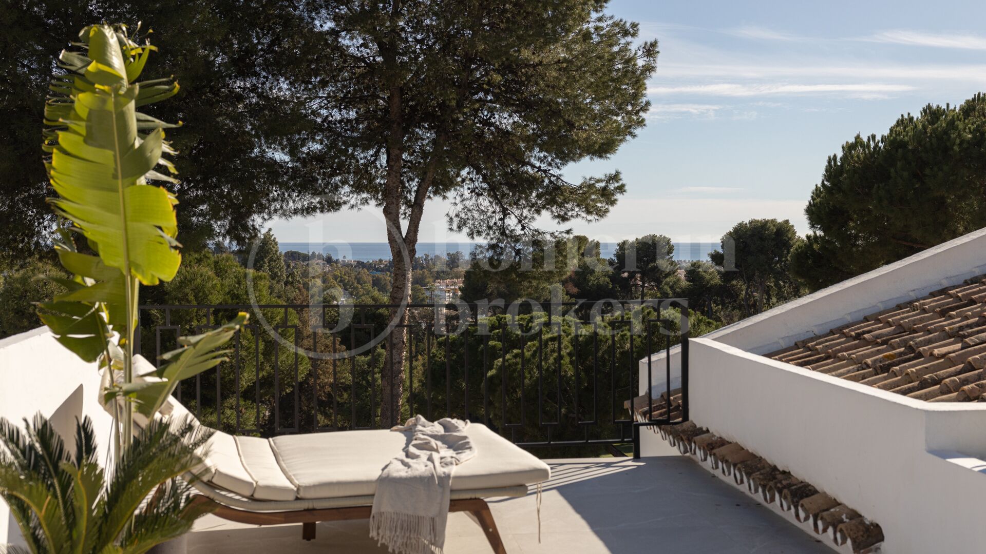 Casa Nami - Radhus vid Första Linjens Golfbana i Nueva Andalucía