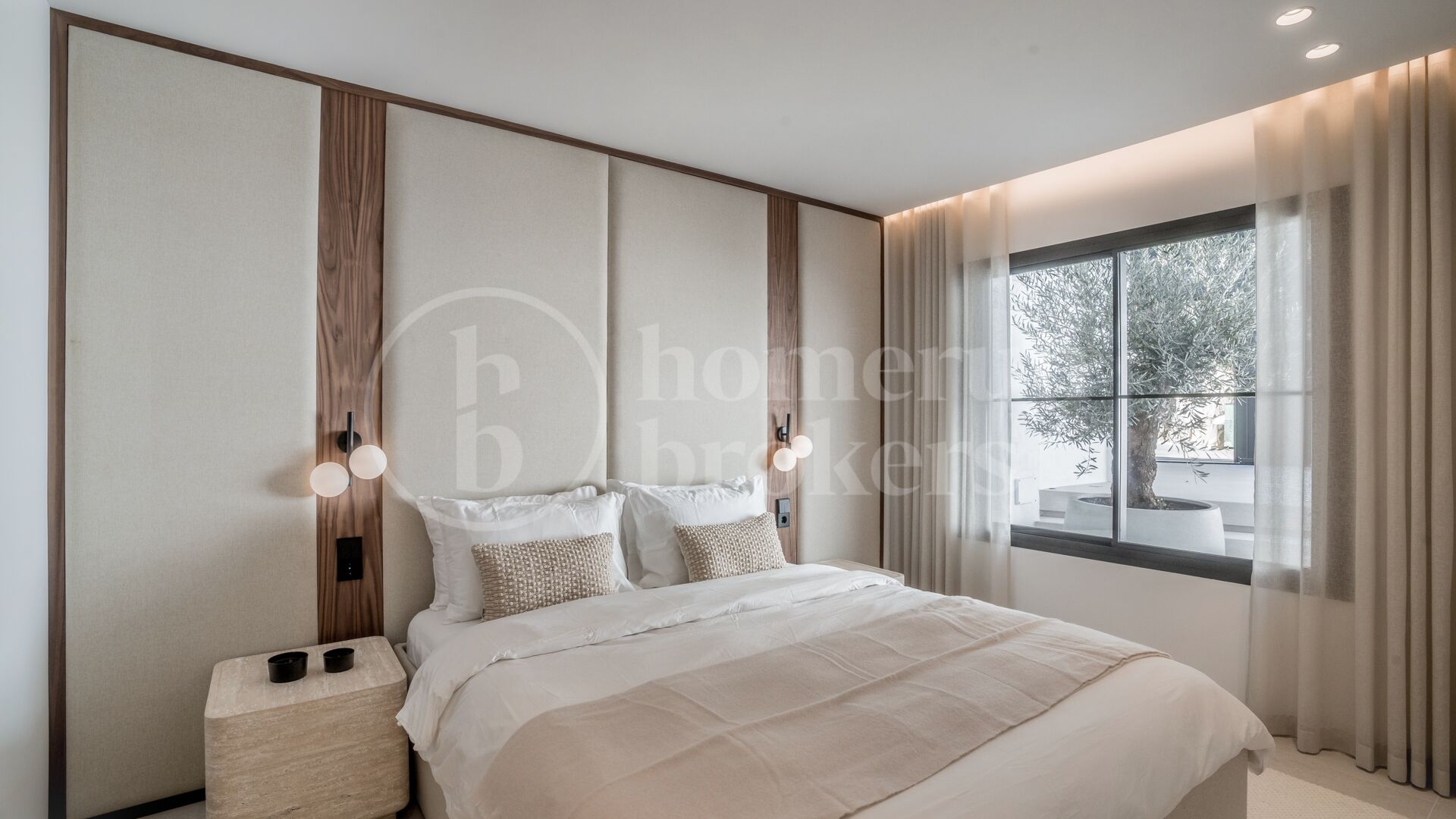 Casa Nami - Radhus vid Första Linjens Golfbana i Nueva Andalucía