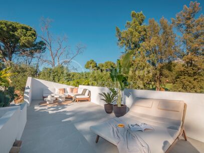 Casa Nami - Radhus vid Första Linjens Golfbana i Nueva Andalucía