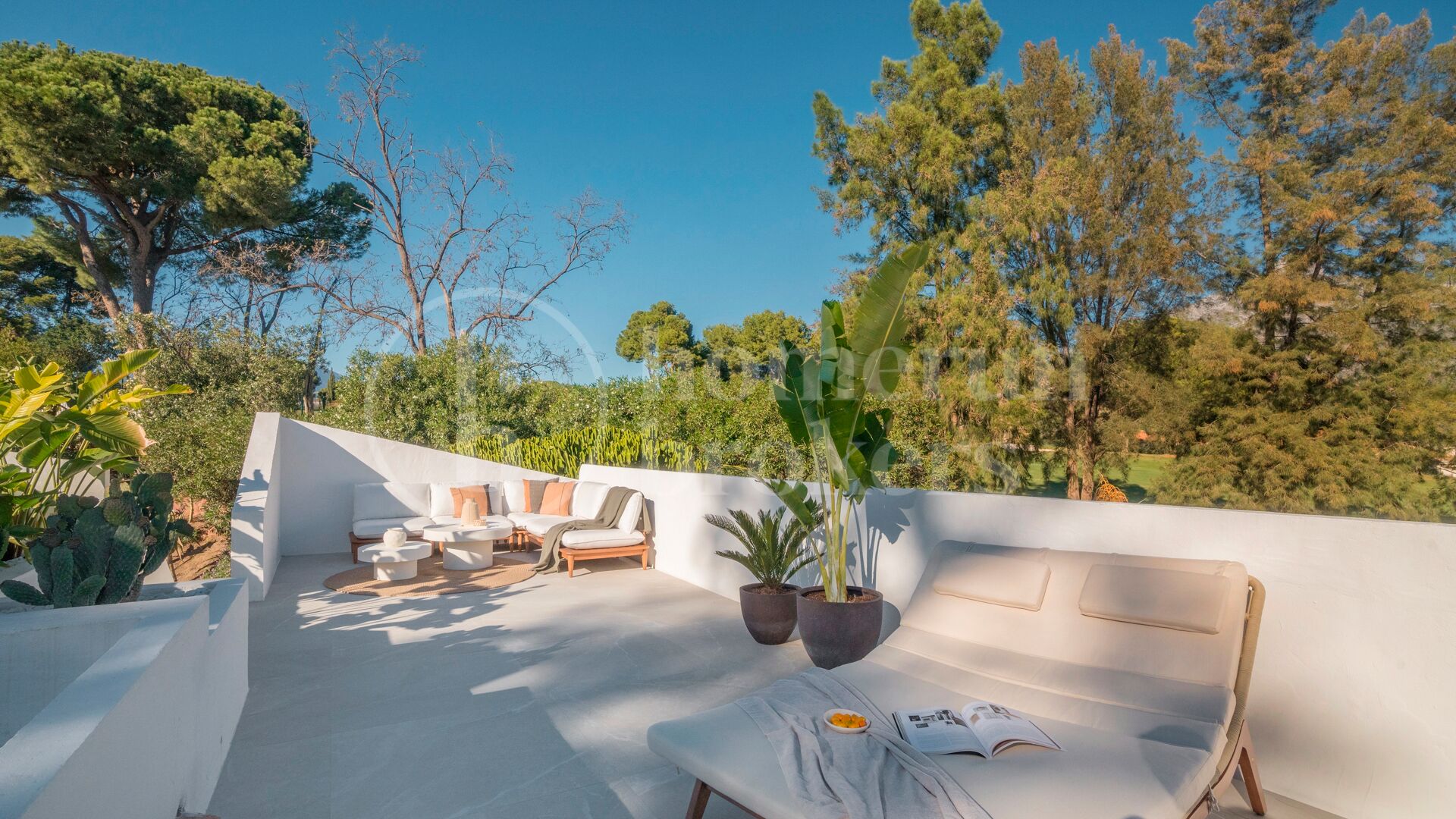 Casa Nami - Radhus vid Första Linjens Golfbana i Nueva Andalucía