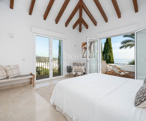 Villa Los Altos - Villa in Los Monteros with Breathtaking Views